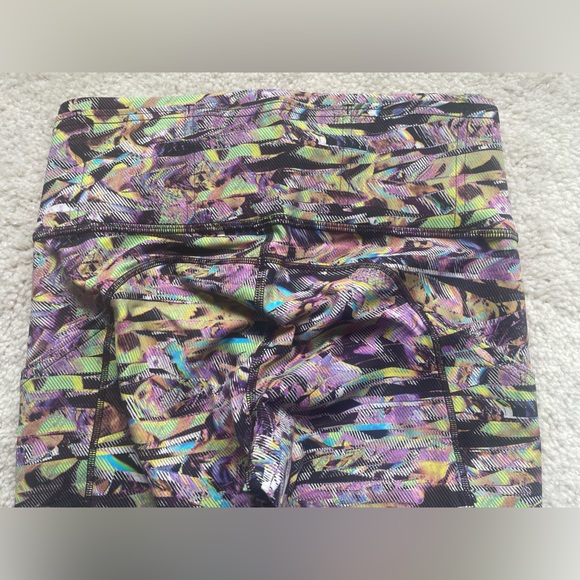 NWOT Lululemon Fast and Free HR Crop II 19” Size 6 - Picture 8 of 15